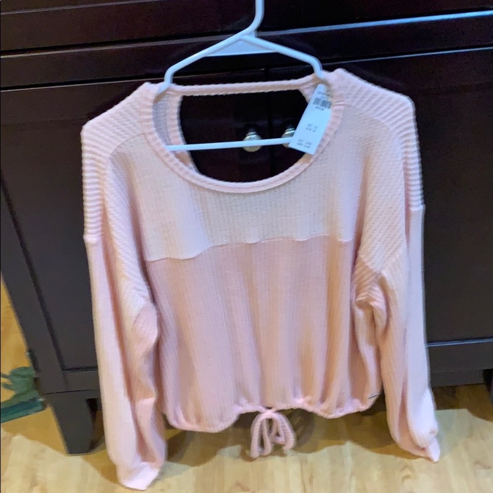 NWT Hollister baby pink scoop neck long sleeve tee, size medium.